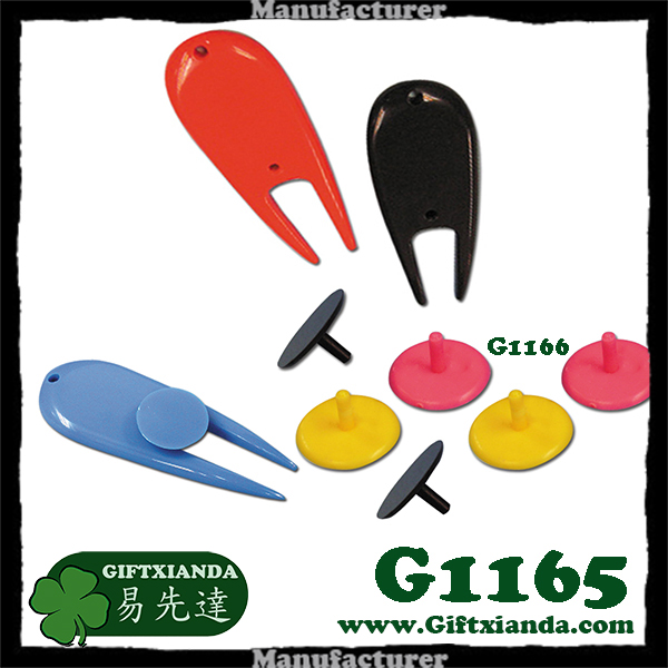 Plastic golf divot tool & markers