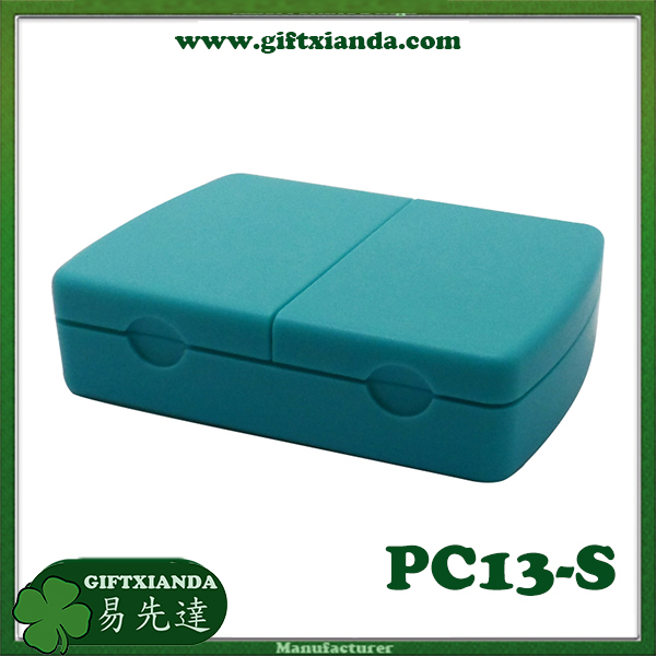 Pocket pill tablet cutter
